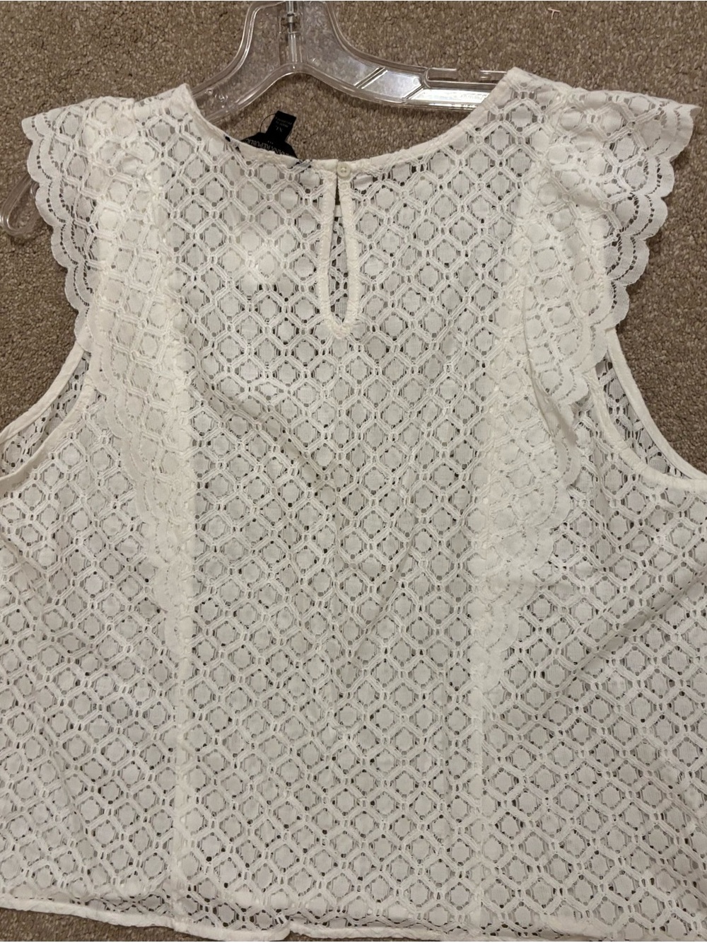 Banana Republic White Lace Ruffle Shell - Picture 2 of 4